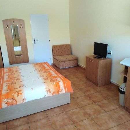Privat Sulamit Hotel Podhajska Exterior photo