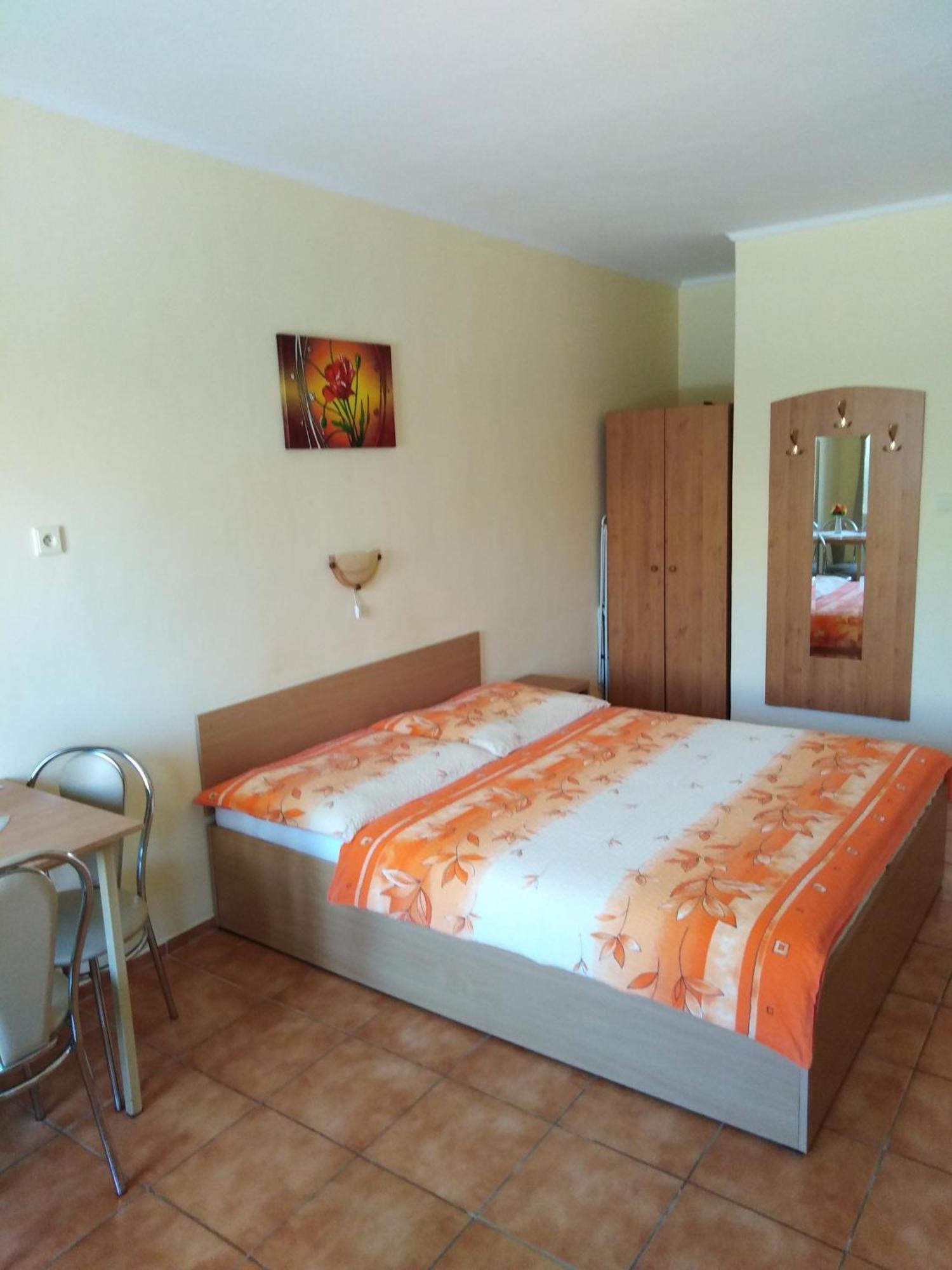 Privat Sulamit Hotel Podhajska Exterior photo